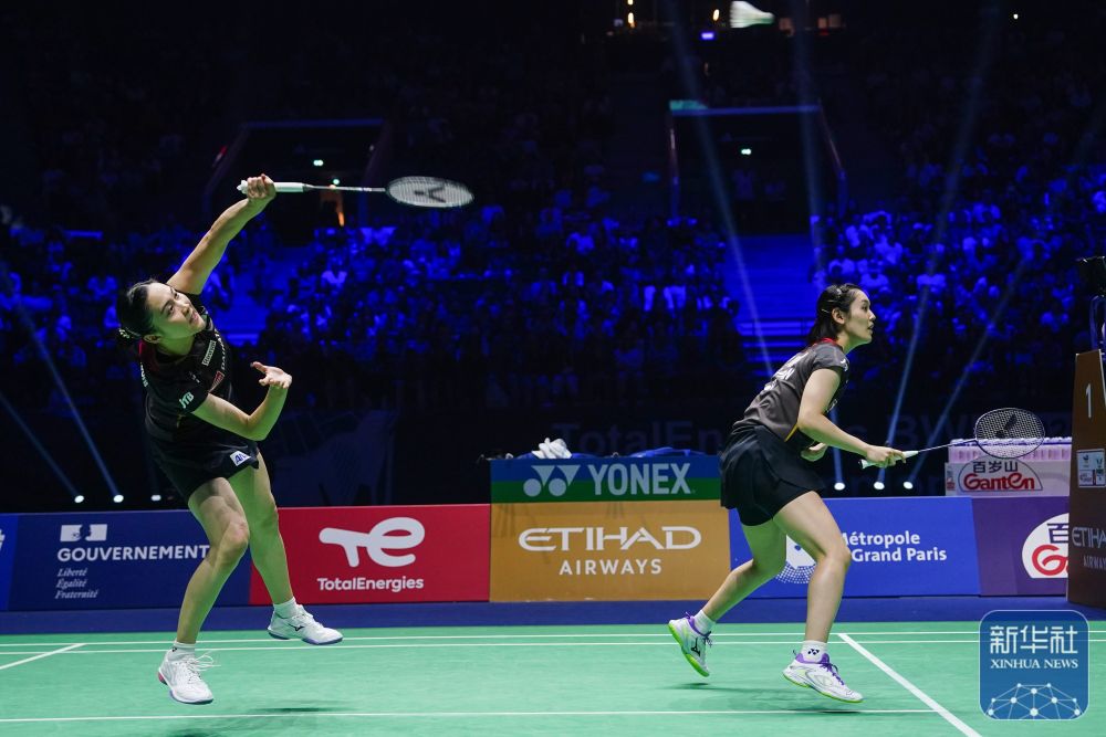 而且在防守 而且在防守