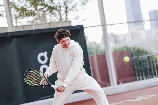 这位前足球 这位前足球