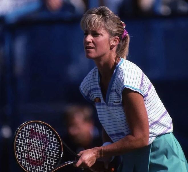 赛场吃盒饭 赛场吃盒饭