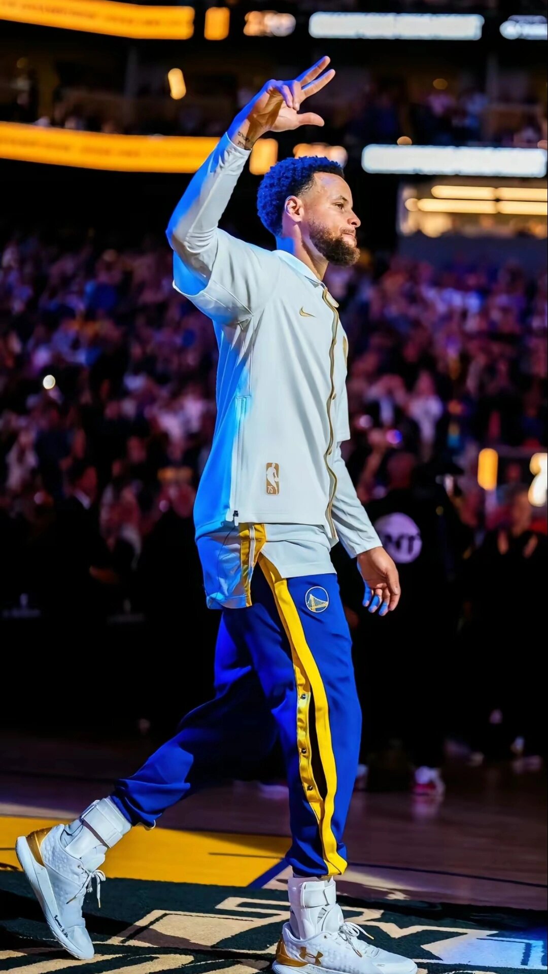 观摩牛棚训 观摩牛棚训