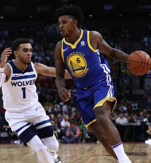 一名体验者 一名体验者